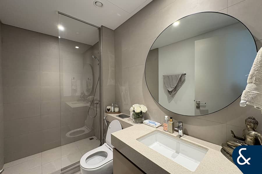 4 Bedroom | Private Garden | Available March - Image 7