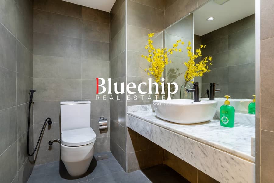 Fully Upgraded | Fully Furnished | Elevator - Image 34