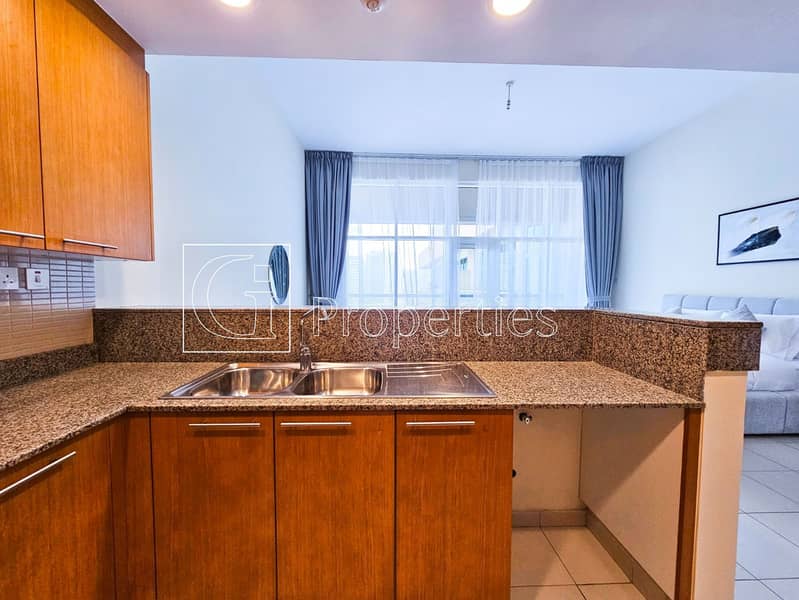 Fully Furnished | Lake View | High-ROI - Image 9