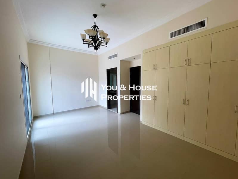 Modern 3-Bedroom Villa | With Fitted Kitchen I Stylish Finishes - Prime Location - Image 15