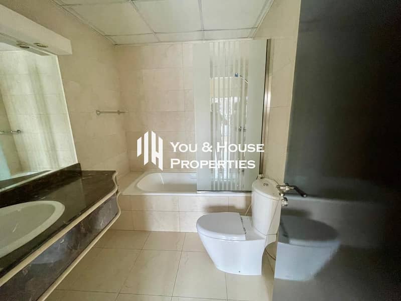 Modern 3-Bedroom Villa | With Fitted Kitchen I Stylish Finishes - Prime Location - Image 21