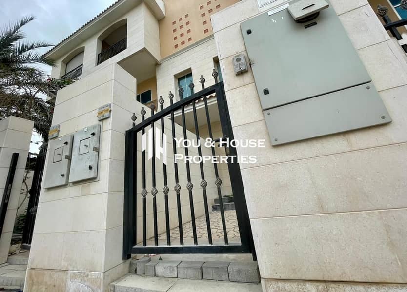 Modern 3-Bedroom Villa | With Fitted Kitchen I Stylish Finishes - Prime Location - Image 32