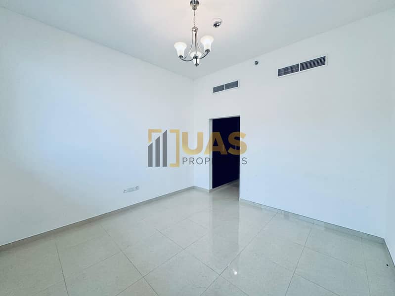 Spacious 3bhk | Close to Beach | Prime Location - Image 12