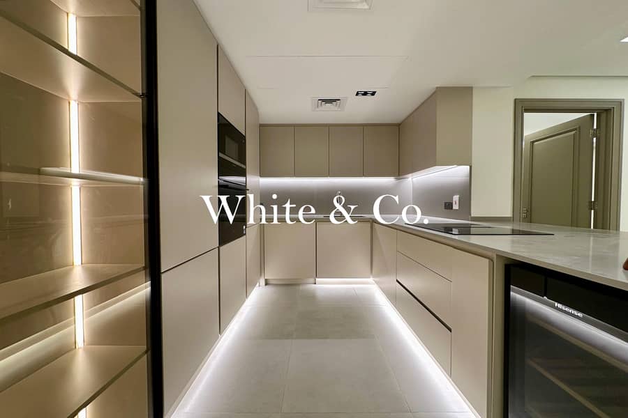 Fully Upgraded | Large Terrace | Must See | VOT