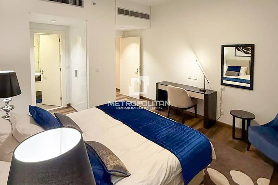 Bright Furnished Unit| Pool View| Spacious Balcony