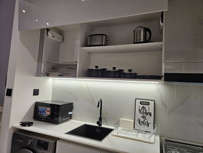 Modern Studio for Rent in Binghatti Canal | Prime Waterfront Living - Image 8