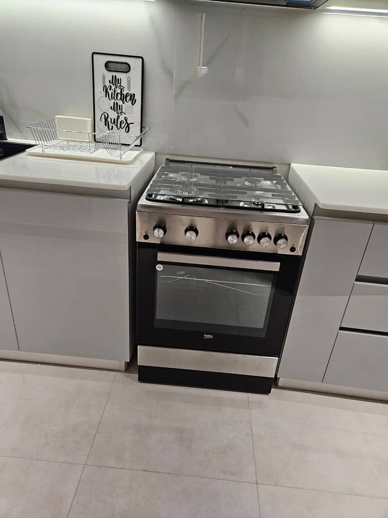 Modern Studio for Rent in Binghatti Canal | Prime Waterfront Living - Image 12