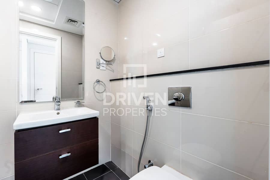Brand New Unit | Vacant | Fully Furnished - Image 15