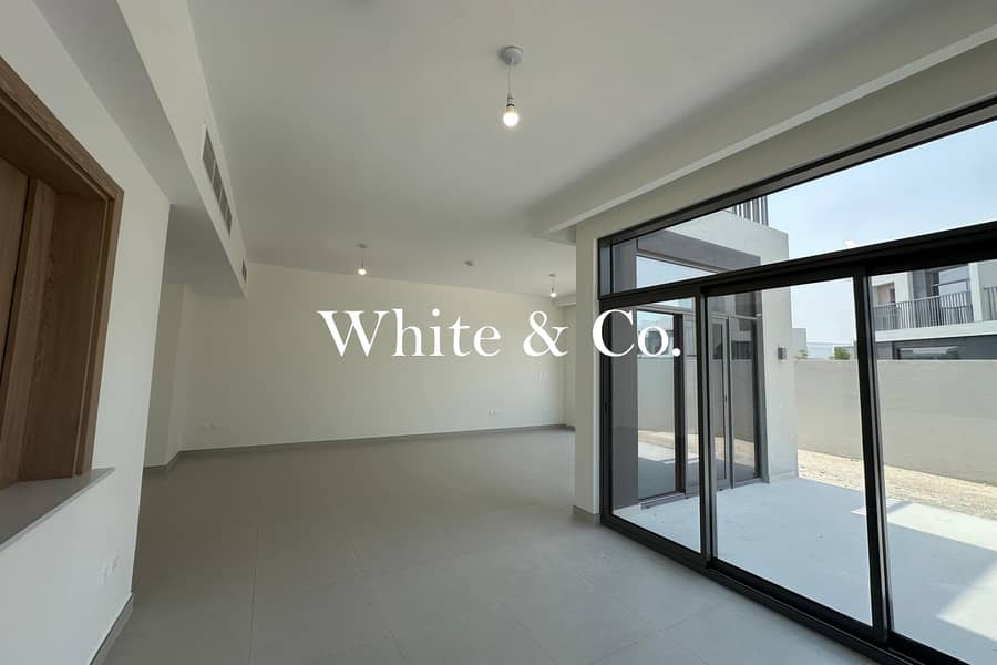 Semi-detached Villa | Rooftop | Large Plot