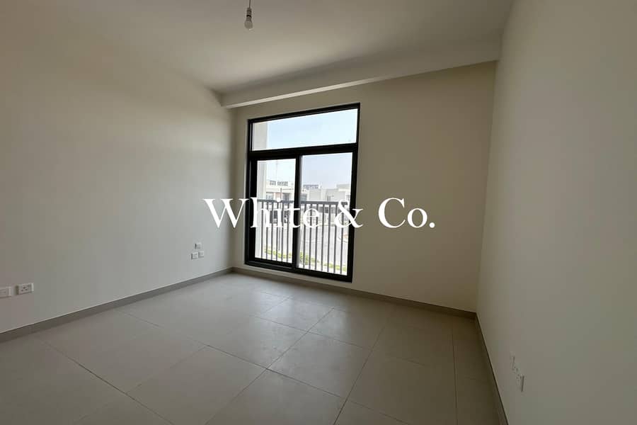 Semi-detached Villa | Rooftop | Large Plot - Image 12