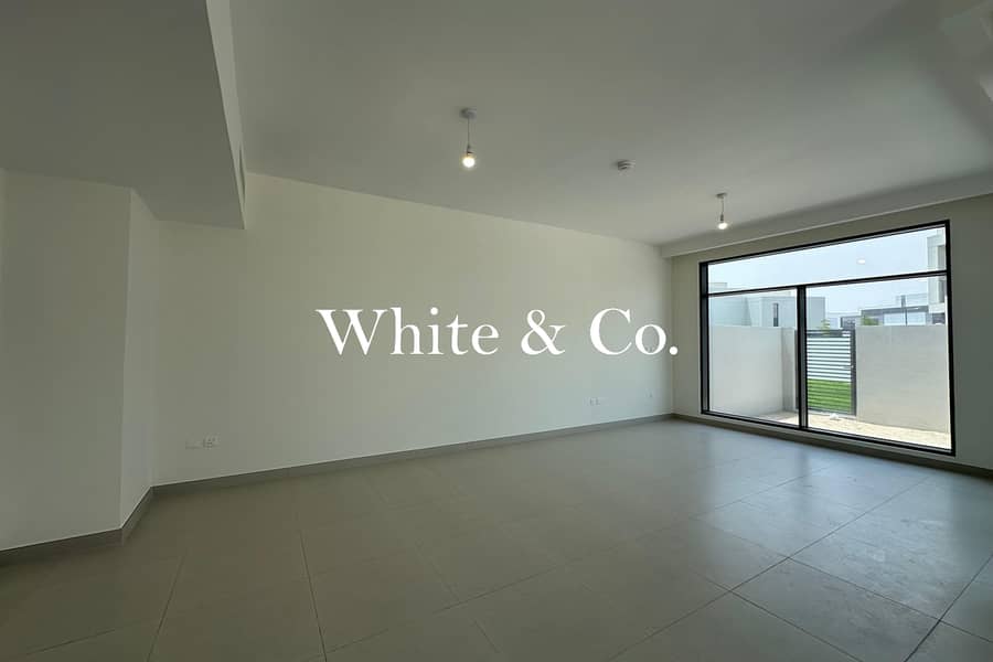 Semi-detached Villa | Rooftop | Large Plot - Image 13