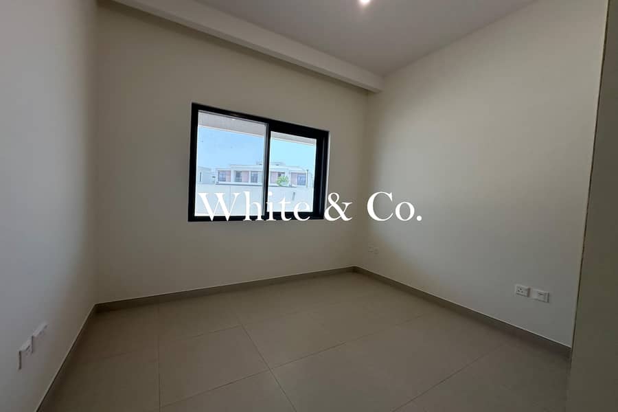 Semi-detached Villa | Rooftop | Large Plot - Image 15