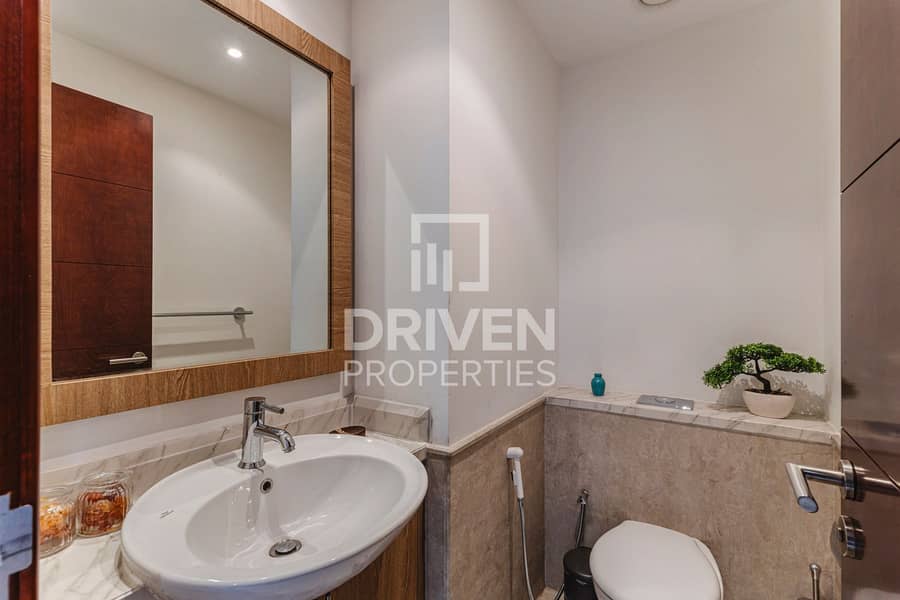 Burj Khalifa View | Vacant | Fully Furnished - Image 10