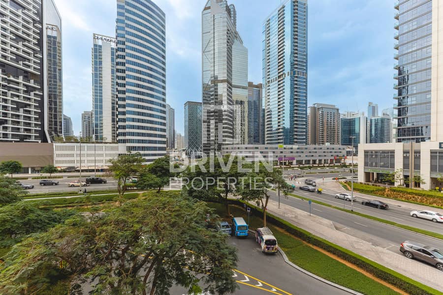 Burj Khalifa View | Vacant | Fully Furnished - Image 15