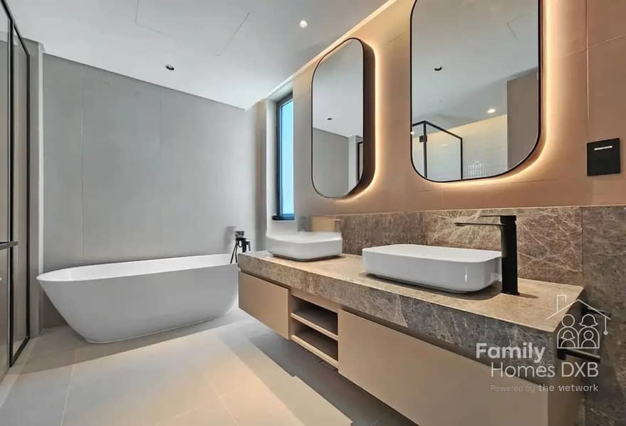 Good location | Internal | Open kitchen - Image 10