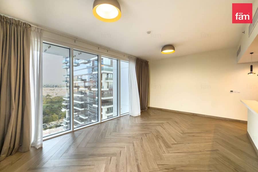 Vacant I Presitine Condition I Beautiful Views