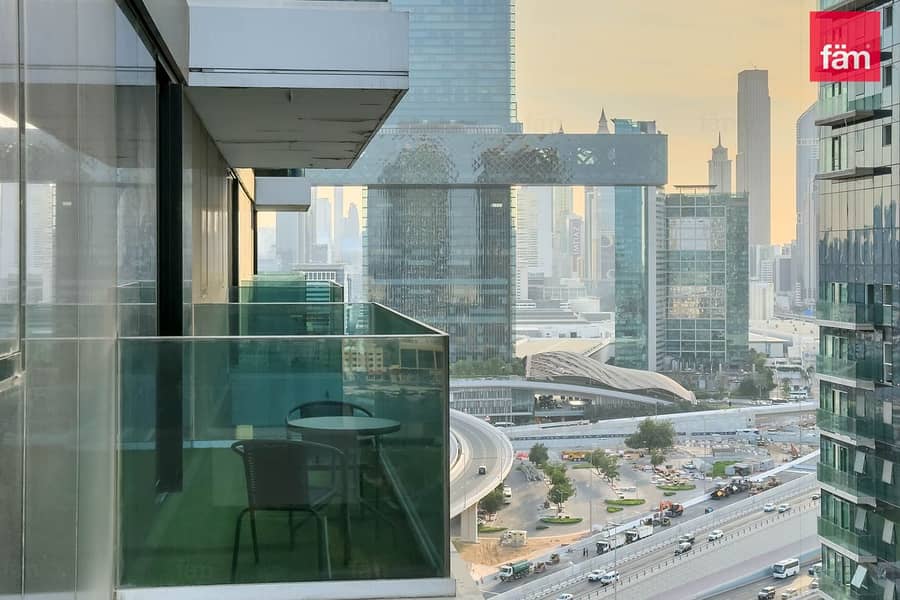 Vacant I Presitine Condition I Beautiful Views - Image 15