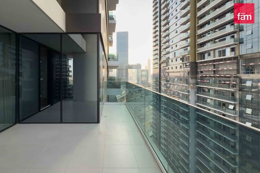 Vacant I Presitine Condition I Beautiful Views - Image 16