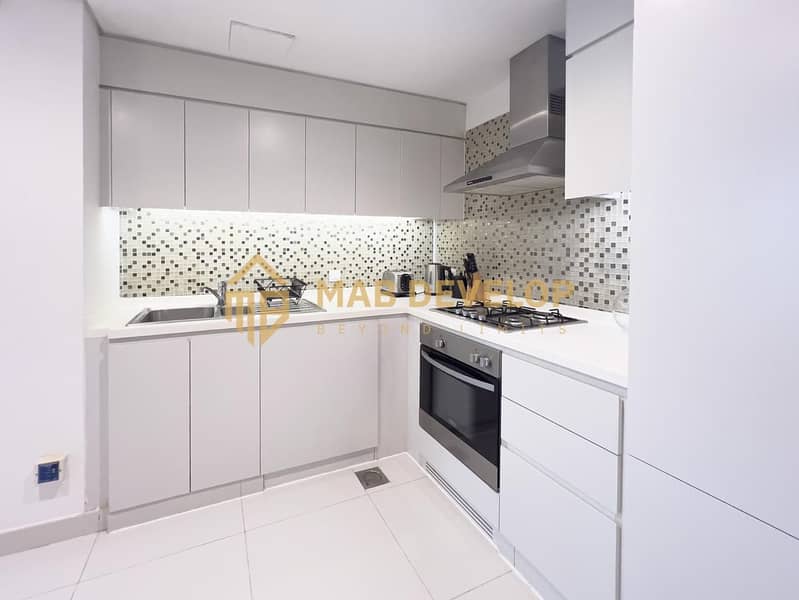 Canal View | High Floor | Spacious Layout | Cozy Unit