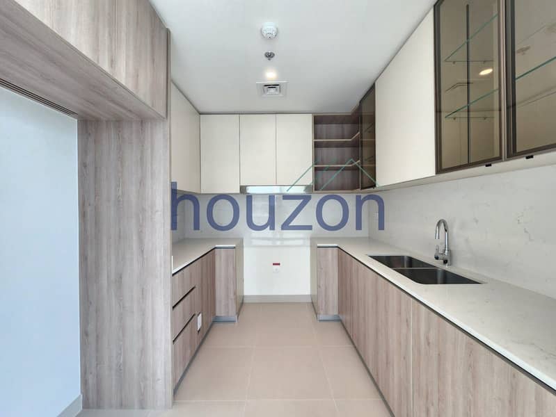 Spacious 3BR | Park View | Vacant | Chiller Free