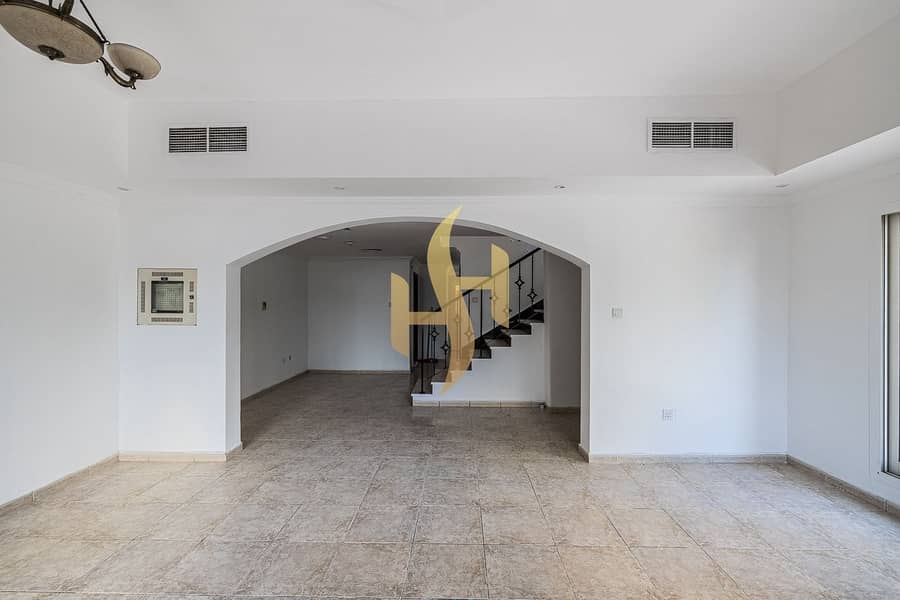 MASSIVE GRAND VILLA // LIVE LARGE : LIVE LUXUROUSLY