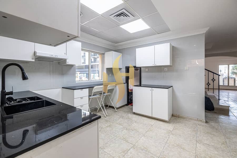 MASSIVE GRAND VILLA // LIVE LARGE : LIVE LUXUROUSLY