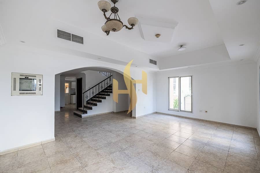 MASSIVE GRAND VILLA // LIVE LARGE : LIVE LUXUROUSLY