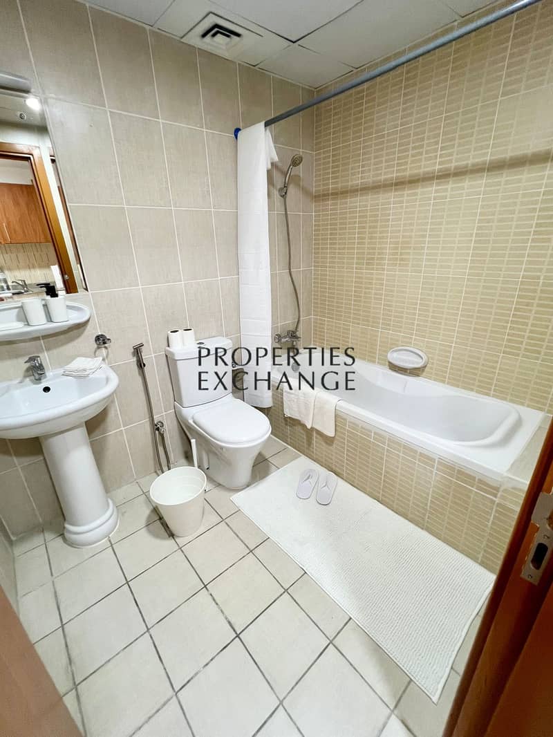 Fully Furnished / Open view / Ready to move - Image 10