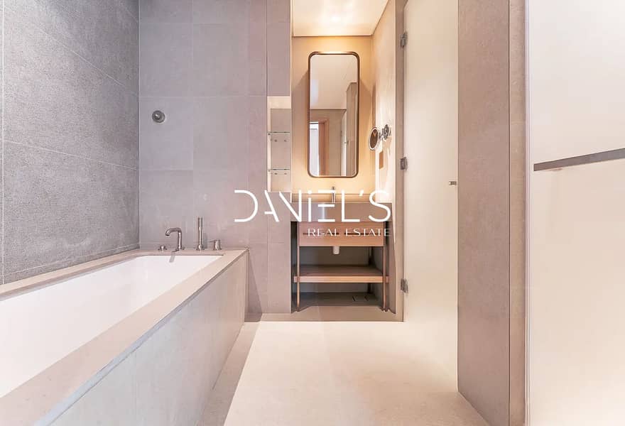 Direct Mall Access | City View | Best Priced Vida - Image 10