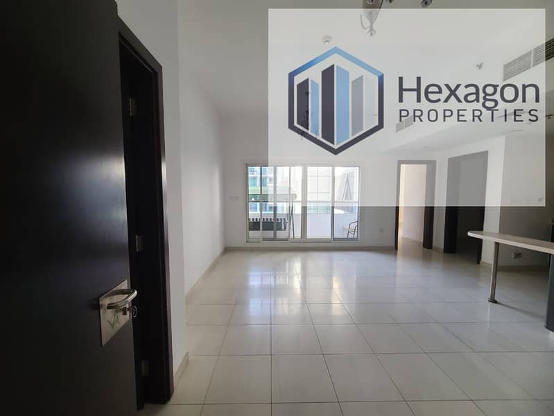 PRIME LOCATION | VACANT | 1BHK | BALCONY | SWIMMING POOL | GYM | FOR A PRICE OF AED 65000