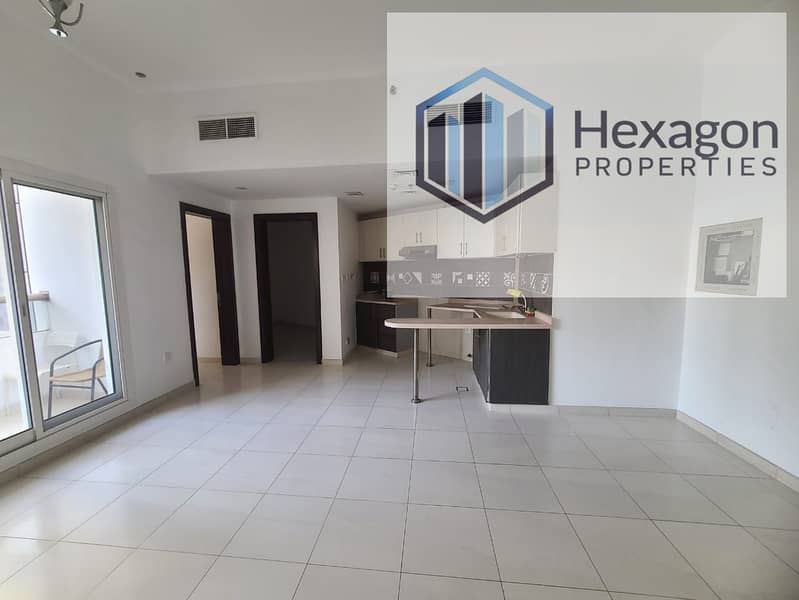 PRIME LOCATION | VACANT | 1BHK | BALCONY | SWIMMING POOL | GYM | FOR A PRICE OF AED 65000
