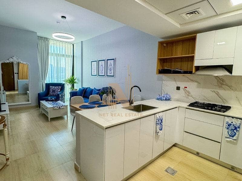 Fully Furnished | Spacious | Pool View - Image 8