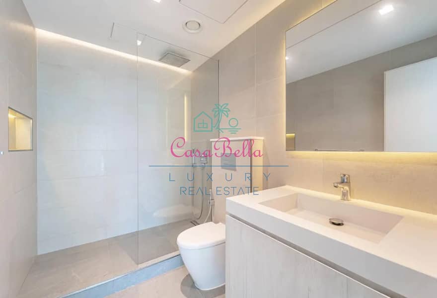 Marina View | Bright Apartment | Ready to Move - Image 8