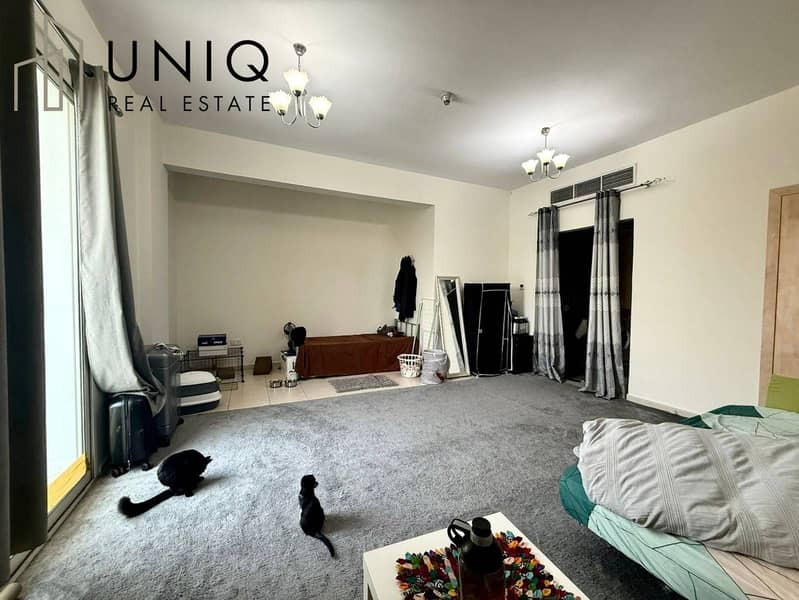 Studio for Sale | Bright and Airy | EMR 08