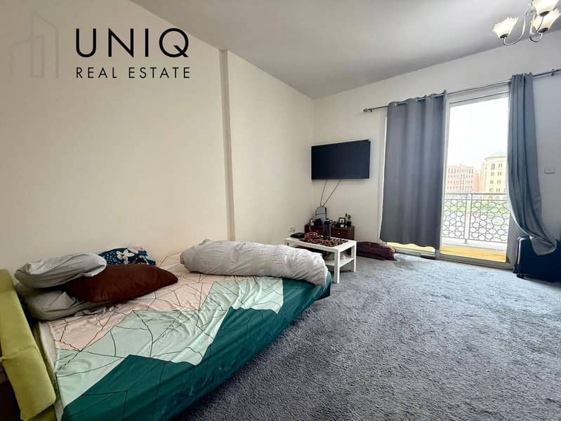 Studio for Sale | Bright and Airy | EMR 08