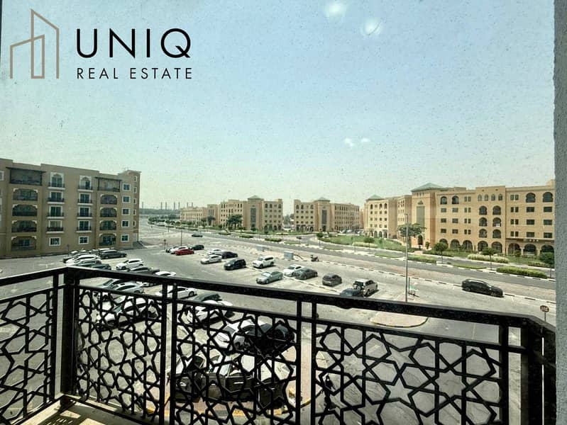 Studio for Sale | Bright and Airy | EMR 08 - Image 10