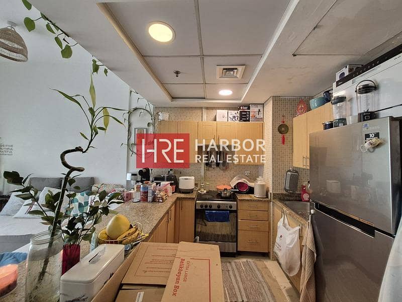 Bright and Spacious | Prime Location | High ROI - Image 11