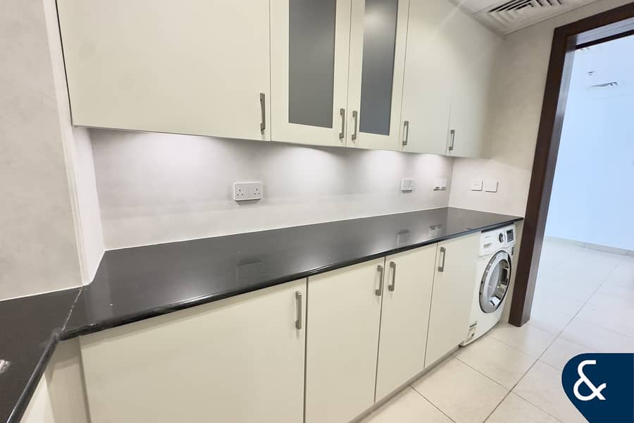 Upgraded | Chiller Free | Fountain View