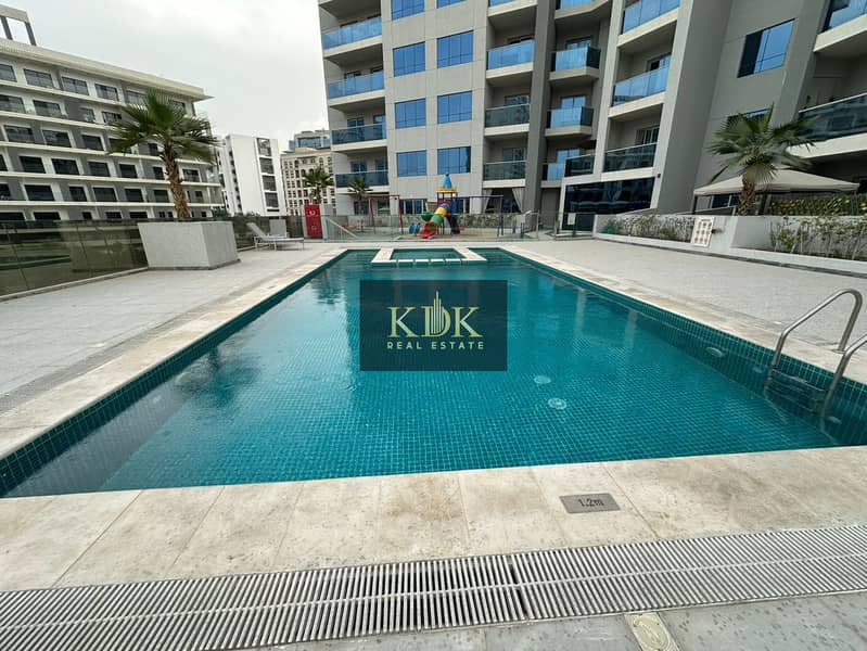 Community View | Prime Location | Spacious Unit - Image 12