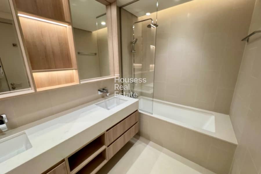 Mid-Floor | Full Park View | Spacious - Image 11