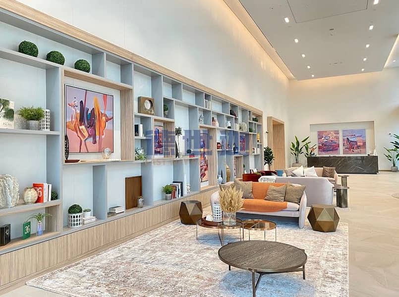 Corner Unit | Pool View | Spacious