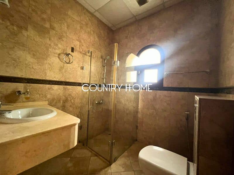 Grand 5BR Mansion Villa with Private Pool - Image 23