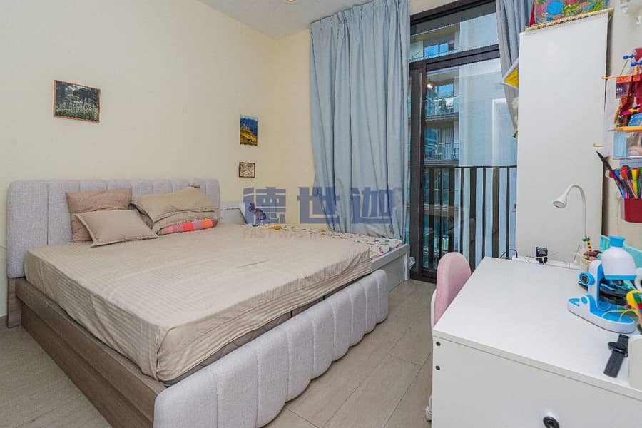 Corner Unit | Pool View | Spacious - Image 16