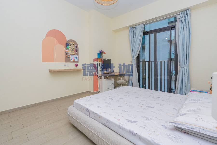 Corner Unit | Pool View | Spacious - Image 17