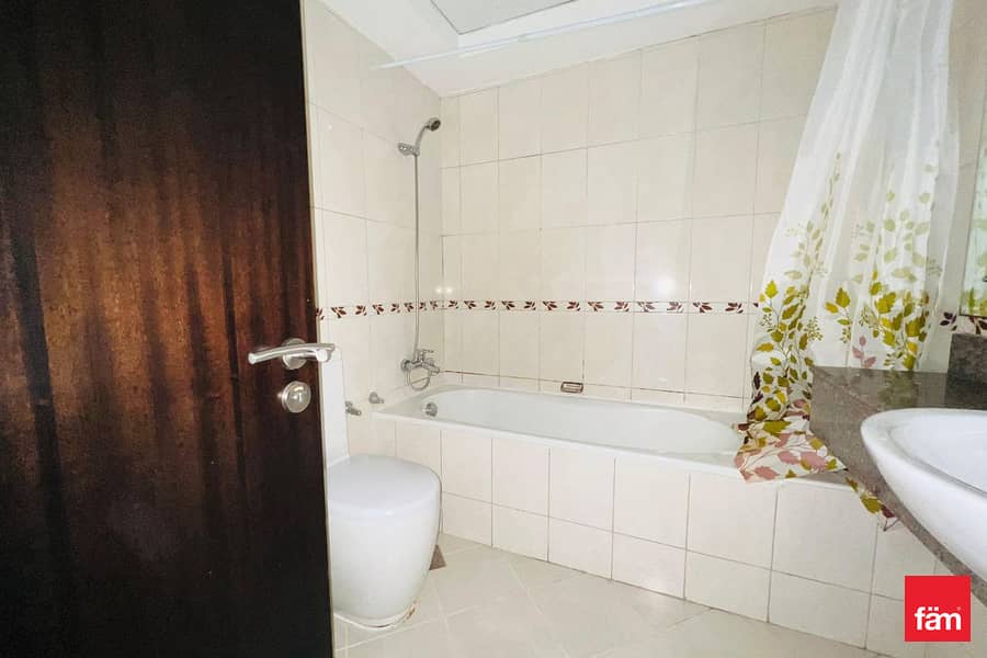 Chiller Free | Furnished | Low Floor - Image 12