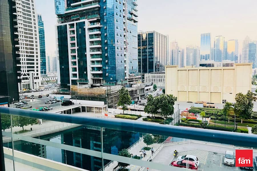 Chiller Free | Furnished | Low Floor - Image 13