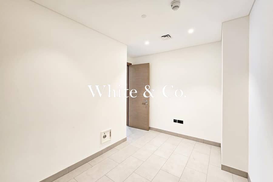 Maids Room | Spacious 2 Bed | Vacant Now - Image 14