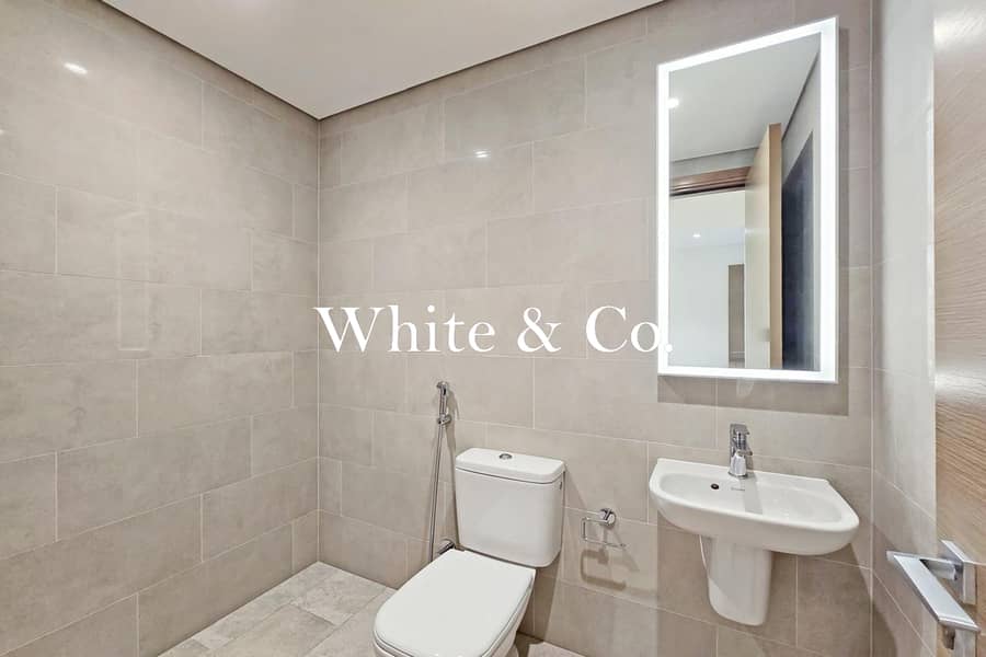 Maids Room | Spacious 2 Bed | Vacant Now - Image 15