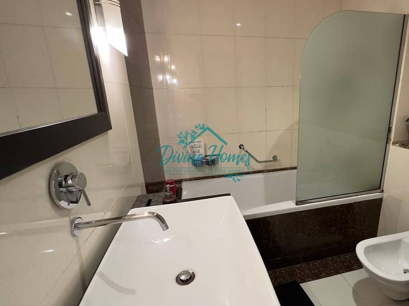 Chiller Free | Fully Furnished | Upgraded Unit - Image 11