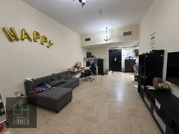 1 Bedroom Apartment for Sale | Silicon Gates 1 | Dubai Silicon Oasis